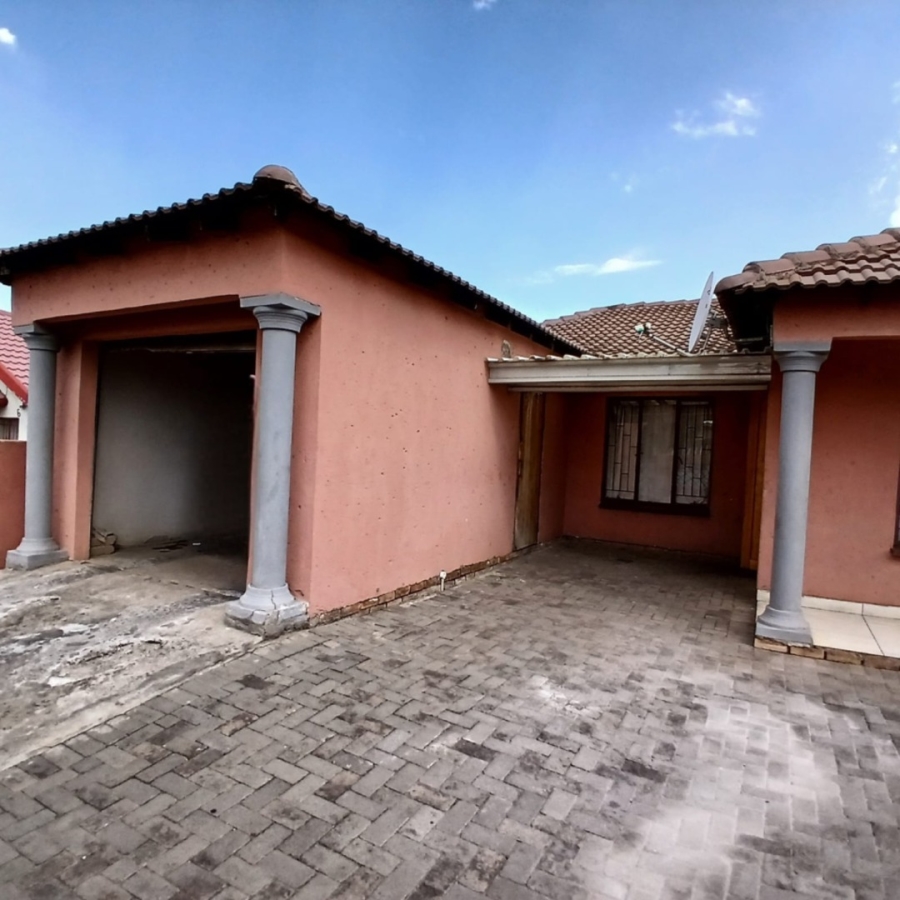 3 Bedroom Property for Sale in Tlhabane West North West